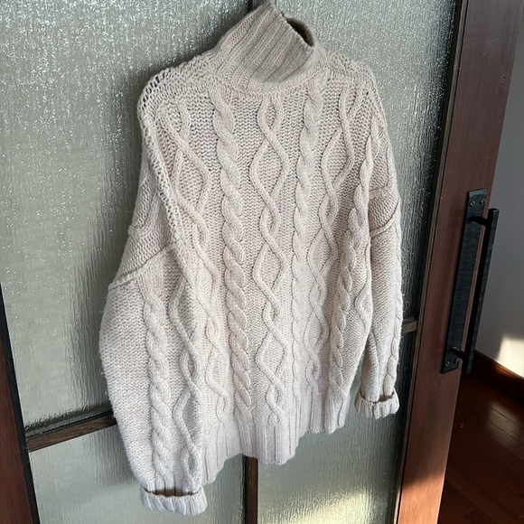 Vanessa Bruno Sahel Cable Knit Turtleneck Sweater size Large - Picture 10 of 12
